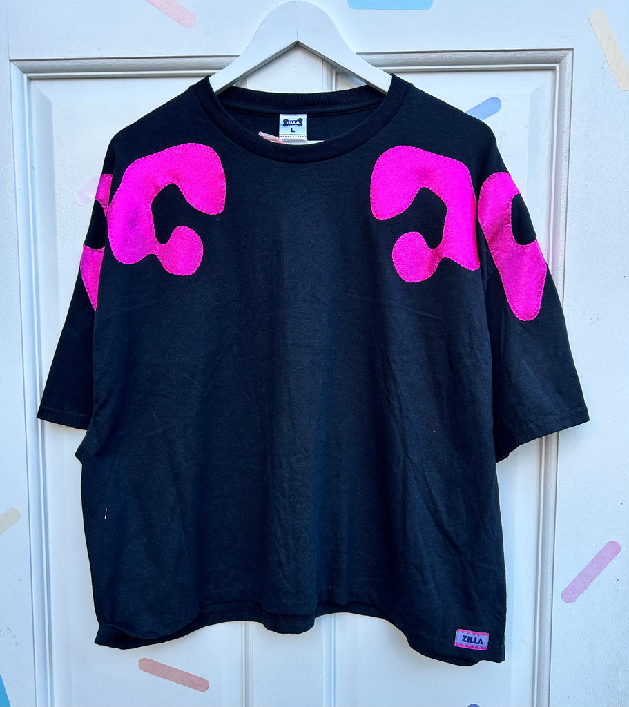 (417) 2nd - Bonnie Oversized Tee  - Black/Metallic Pink - Size L