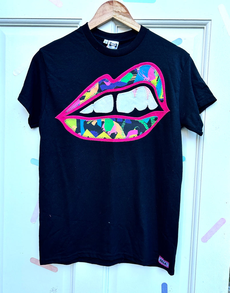 (413) Bite Back Unisex Tee - Black/Zig Zag/Pink - Size S